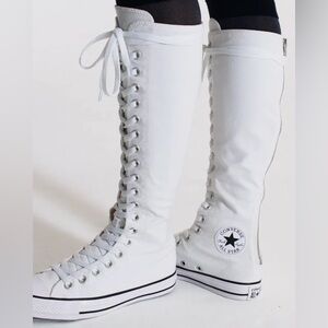 UNISEX:M-7,W-9
Converse Chuck Taylor All Star XXHi High-Top Shoes White